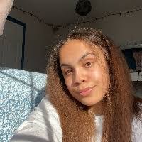 Lillian Griffin's Instagram, Twitter & Facebook