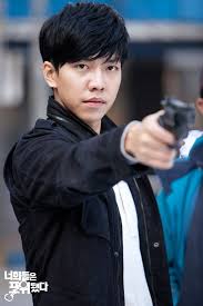 You are all surrounded episodes 9 (2/2). K Drama Review You Re All Surrounded Kellykdramafantasy