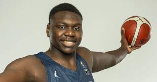 Auburn lands 7-foot French big Narcisse Ngoy