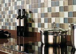 Los azulejos de cocina típicos han evolucionado y aunque el modelo elegido suele ser el azulejo blanco de cocina, podemos existen muchos formatos de azulejos blancos para cocina y además del azulejo blanco brillo o el azulejo blanco mate para cocina, tenemos disponibles azulejos con. Tipos De Baldosas Para Cocinas Buscar Con Google Azulejos Para Cocina Modernos Cocinas Azulejos Decoracion De Cocina