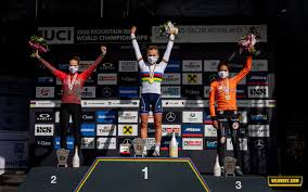 Loana lecomte vtt taille poids. Infos Velo Mondiaux Xc Espoirs Dames Loana Lecomte Medaillee D Or