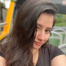 Elena Purdy's Instagram, Twitter & Facebook