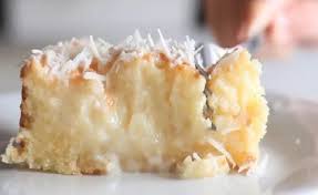 Le Gateau Qui A Fait Le Tour Du Web 5 Ingredients Peu De Temps De Preparation Et Seulement 25 Minutes De Cuisso Recette Gateau Noix Gateau A La Noix De Coco