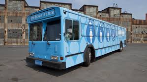 A Gift Of Dignity Nonprofit Group Brings Showers To The Homeless With Images Bus Emergency Plan Tiny Bath