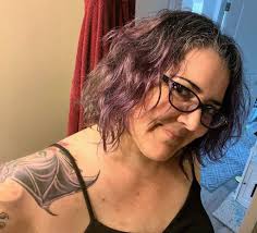 Are there any epic fantasy series like Malazan written by women authors?