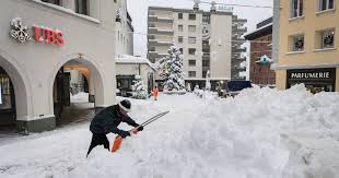 In het centrum van het land meten we een sneeuwlaag van 23 cm het sneeuwt nog op verschillende plaatsen in het land: Sneeuw En Lawinegevaar Houden Skiers Ook Vandaag Aan De Kant Andere Sporten Ad Nl