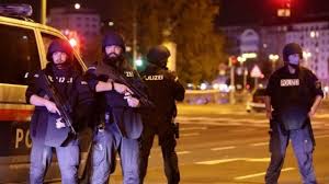 El presunto autor del atentado hoy en una fábrica en un polígono industrial cerca de lyon estuvo la sección antiterrorista de la fiscalía de parís anunció hoy que ha abierto una investigación por. Ataque En Viena Al Menos 5 Muertos Y Mas De 20 Heridos En Un Repulsivo Atentado Terrorista En Distintos Lugares De Viena Bbc News Mundo