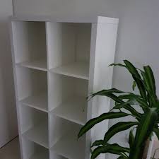 The 4 x 2 kallax used horizontally is low to the ground and perfect for little children to grab and put away their toys/books. Ikea Kallax Shelf 2x4 Glossy White Furniture Shelves Drawers On Carousell