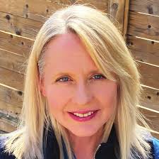 8090_Annual Report.indd