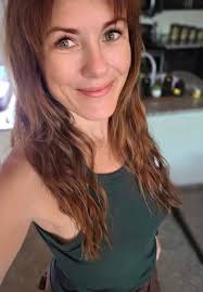 Hello everyone ☺️ I'm new here .. 32, single, and no kids. Excited to meet  new people and see where good conversations can lead! 💫