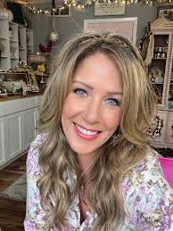 Let's welcome our new Roomi Community members — it's great to see our  community grow! Let's give them some love !! McKenna Paulson Amanda Preston  Jacob Myer Helen Neagle-Dallman Amy Beemer Brendan