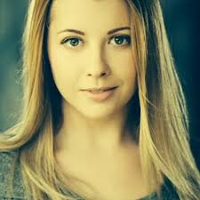 Esther-Grace Button (@EgButton)