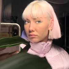 Marianne Connor's Instagram, Twitter & Facebook