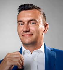 Paul Prager & Kerri Langlais