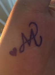 Merve Celik Adli Kullanicinin Tattoo Panosundaki Pin Dovme Kizkardes Dovmeleri Dovme Fikirleri
