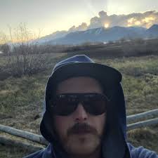 Metal tones with amplification equipment