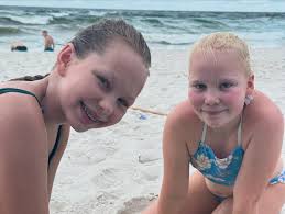 Thanks for the mems, Pensacola Beach! 🏖️ 🌊