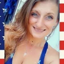 Tiffany Downs's Instagram, Twitter & Facebook