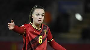 Kijk maar naar haar doelpunten in de slotwedstrijd tegen zwitserland. Tine De Caigny Laureate Du Premier Trophee De Red Flame De L Annee Le Soir