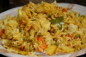 Je vous propose de réaliser rapidement de délicieuses billes avec les grains de raisin, du chèvre et des noix concassées. Biryani Aux Legumes Inde La P Tite Cuisine De Pauline