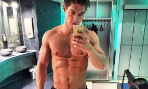 Jun 30, 2021 · abc news correspondent james longman marks four years and 45 countries for the network. Bbc S Beirut Beefcake James Longman Heads To Abc News Daily Mail Online