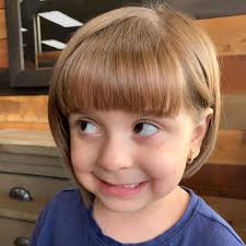 And that hair clip adds a makes the look that much more chic. 19 Short Haircuts For Girls That Work For Ladies Of All Ages