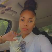 40+ perfiles de «Yasmine Taylor»