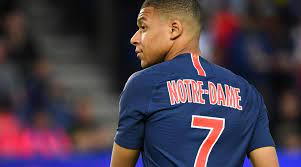 «aber auf dem platz tragen sie alle das gleiche trikot und ich weiß, dass sich einer für den anderen einsetzt.» kapitän. In Notre Dame Trikots Psg Feiert Meistertitel Sky Sport Austria
