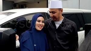 Kartika putri anter mertua beli emas, bikin ngakak!!!! Kartika Putri Diinterogasi Suami Usai Pulang Fashion Show Kenapa