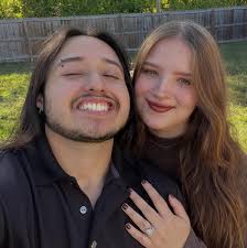 What are some psychological thriller book recommendations for a 4-hour  flight?