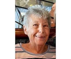 Cynthia Fowler's Instagram, Twitter & Facebook