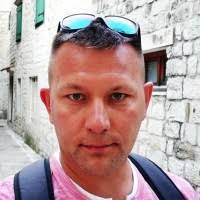 100+ profile według frazy „Daniel”