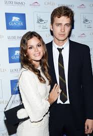 He's in toronto, says the insider. Rachel Bilson And Hayden Christensen Welcome A Baby Girl Time