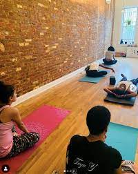 A playful, sweaty heated vinyasa yoga practice that's powered by the teachers. Saturday Community Yoga Myrtle Avenue Brooklyn Partnership