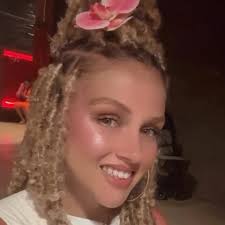 Brock Robinson and Caia Davis' Wedding Website