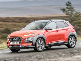 I have a 2014 challenger sxt with the pentastar and 5 speed auto, this review is nothing like my the challenger is not (meant to be) a sports car. Shrink Wrapped Suv Is A Bundle Of Fun Hyundai Kona 1 6 Tgdi Premium Gt 177 Ps 4wd Dct Review Business Motoring