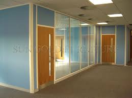 Stunning works of art captured in glass, create obscurity where needed. China Classic Office Hotel Hospital School Aluminium Full Height Wooden Glass Partitions Divider Sz Ws681 China Partition Wall Composite Panel