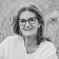 Amanda Bruemmer's Instagram, Twitter & Facebook