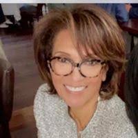 Carolyn Molitor's Instagram, Twitter & Facebook