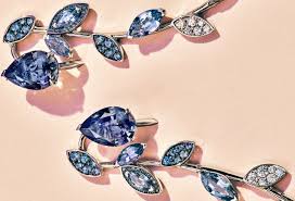 Tiffany Co Avvenice Young in new york city in 1837 as a stationery and fancy goods emporium, the store initially sold a wide variety of stationery items, and operated as tiffany, young and ellis in lower manhattan.