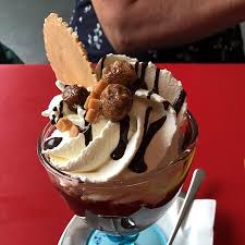 Wenn sie sich in enschede befinden, dann ist ein eis von der eisdiele van der poel ein erlebnis, das sie sich nicht entgehen lassen sollten. Ijssalon Van Der Poel Enschede City Restaurant Reviews Photos Phone Number Tripadvisor