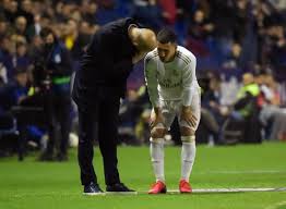 Latest on real madrid forward eden hazard including news, stats, videos, highlights and more on espn. Eden Hazard Passara Por Cirurgia E Perdera Restante Da Temporada Lance