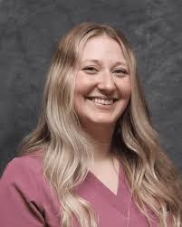 Kari James's Instagram, Twitter & Facebook