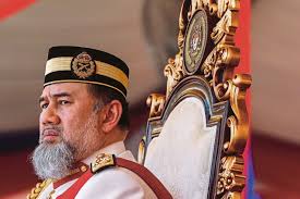 Yang dipertuan agong murka terhadap mukhriz. Sultan Muhammad V First In History To Resign As Agong