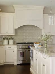 Like This Simple White Cover For Range Hood Kitchen Remodel White Kitchen Backsplash Kitchen Renovation