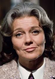 Florence Maguire's Instagram, Twitter & Facebook