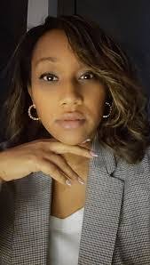 Chloe Hogue's Instagram, Twitter & Facebook