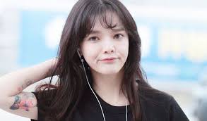 She left the group on july 4, 2020 after her bullying controversy. Jimin Of Aoa Says Goodbye To Her Father With Emotional Message Somag News