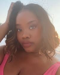 Tashia Evans's Instagram, Twitter & Facebook