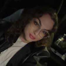 Hey there trying to find out if I can help out volunteer wise what days do  you need people I can travel as I live Mansfield Woodhouse but don't mind  getting the